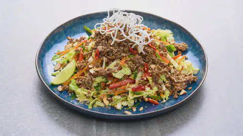 Chinese-Inspired Tiger Salad with Beef Image 