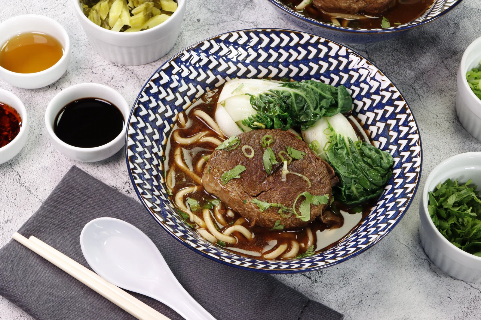 Chuck Tender Simmering Steak Spicy Mandarin-Style Beef Noodle Soup